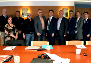 Almega och Fastighets.